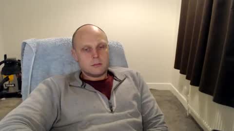 Mr Baldy Likes to Chat online show from November 2025 02:13:01 AM