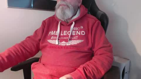 mr_boombastic2021 online show from December 2025 11:48:01 AM