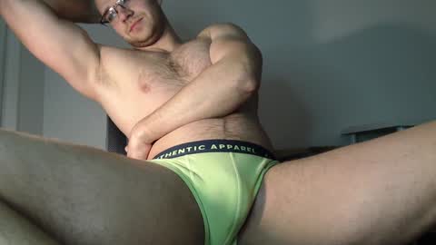 Snapshot of mr_doctor_ chatting on December 2024 11:36:01 PM mr_doctor_ online show from December 2024 11:36:01 PM