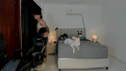 mr_maximo online show from May 2026 05:03:02 AM