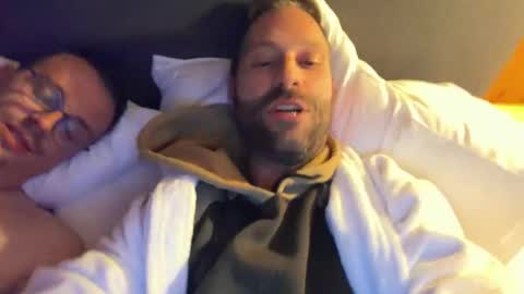 mr_ncndslw online show from December 2025 01:24:01 AM