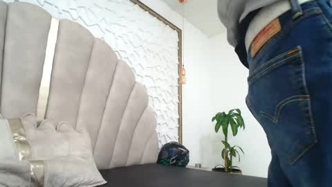 Mr Porn  online show from June 2026 04:13:01 AM