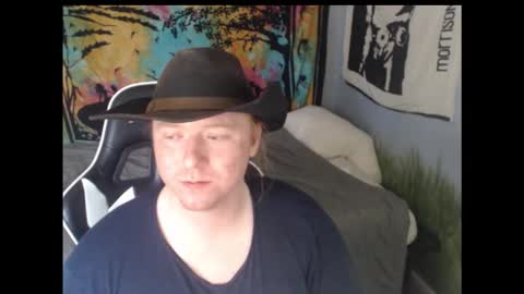 mr_strawberry online show from October 2025 07:36:02 PM