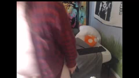 mr_strawberry online show from October 2025 05:51:02 PM