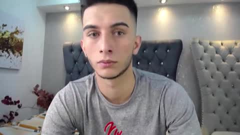 Snapshot of mr_williseo chatting on February 2025 08:23:02 PM williseo online show from February 2025 08:23:02 PM