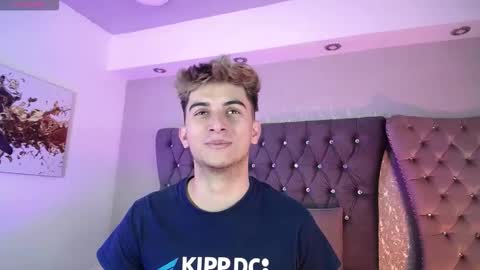 Snapshot of mr_williseo chatting on September 2025 07:58:02 PM williseo online show from September 2025 07:58:02 PM