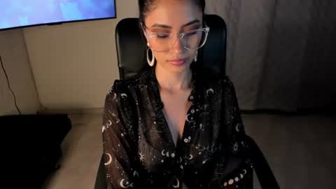 Mr.  Mrs. Smith  online show from July 2026 03:23:01 AM