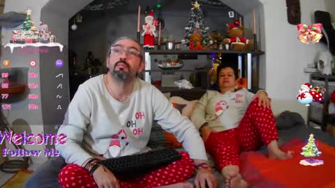 Snapshot of mrandmrsswetness84 chatting on January 2025 06:18:02 AM MrAndMrsSwetness84 online show from January 2025 06:18:02 AM