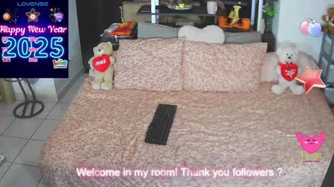 Snapshot of mrandmrsswetness84 chatting on February 2025 07:29:02 AM MrAndMrsSwetness84 online show from February 2025 07:29:02 AM