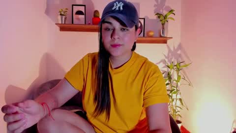 Snapshot of mrbuu_ chatting on January 2025 03:12:01 AM Laura online show from January 2025 03:12:01 AM