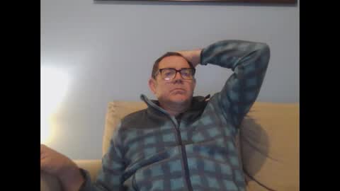 Snapshot of mrcaruso chatting on November 2025 07:00:02 AM Mrcaruso online show from November 2025 07:00:02 AM