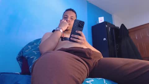 Christtofer online show from December 2025 08:46:01 PM