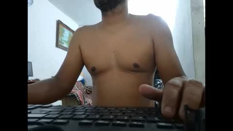 Snapshot of mrdongato01 chatting on December 2024 03:54:02 AM Gato online show from December 2024 03:54:02 AM