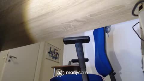 Snapshot of mrduplo1975 chatting on February 2025 04:43:01 PM MrJohnsen1975 online show from February 2025 04:43:01 PM