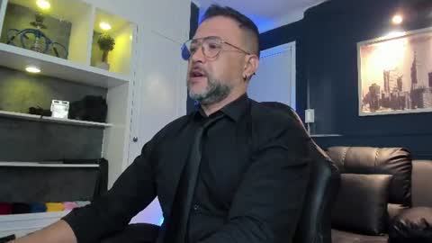 MrFrank. online show from July 2026 11:45:01 AM