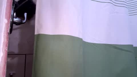 Snapshot of mrfrankfuckforfree chatting on January 2025 06:06:02 AM mrfrankfuckforfree online show from January 2025 06:06:02 AM