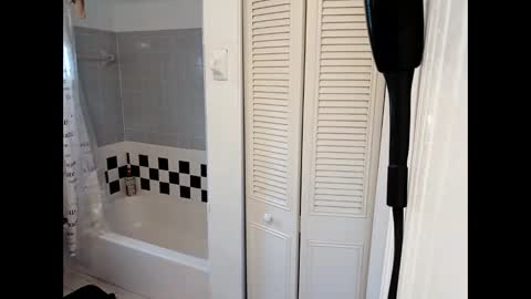 Snapshot of mrgoodbarr23 chatting on November 2025 07:58:02 PM FRESH MEAT TELL ME WHAT YOU WANNA SEE online show from November 2025 07:58:02 PM