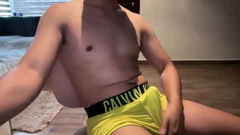 Snapshot of mrheartsoul chatting on September 2025 10:21:02 PM MrHeart online show from September 2025 10:21:02 PM