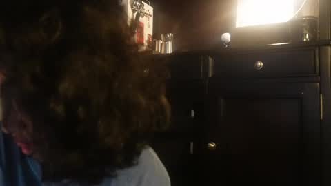 mriea_ online show from November 2025 04:22:02 AM