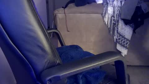 Need a boy toy  online show from January 2025 10:56:02 PM