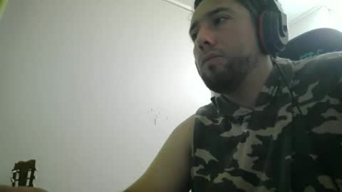 Snapshot of mrlilnice chatting on May 2026 05:01:02 AM mrlilnice online show from May 2026 05:01:02 AM