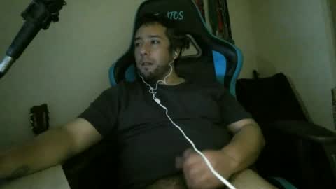 Snapshot of mrlilnice chatting on June 2026 07:00:01 AM mrlilnice online show from June 2026 07:00:01 AM