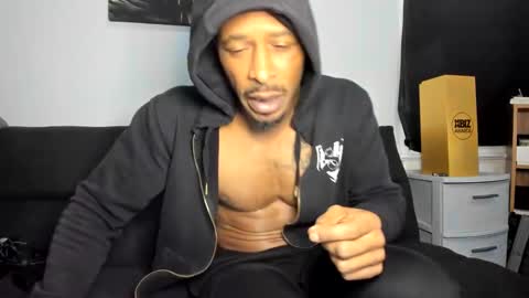 mromg007 online show from January 2025 02:57:01 AM