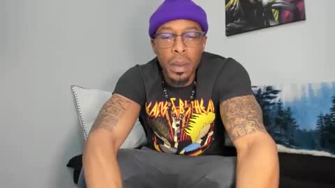 mromg007 online show from February 2025 02:37:02 PM