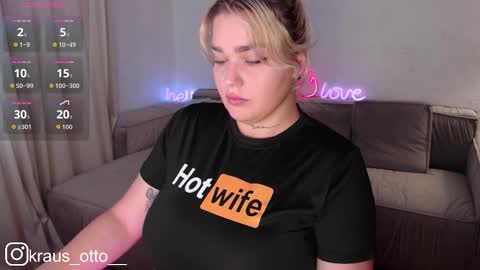 Snapshot of mrs_kitty69 chatting on October 2025 09:09:01 AM mrs kitty69 online show from October 2025 09:09:01 AM