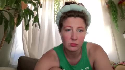 Snapshot of mrsbikesheba chatting on November 2025 04:52:01 PM Babs Bear online show from November 2025 04:52:01 PM