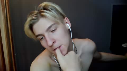 Adam online show from January 2025 09:15:02 AM