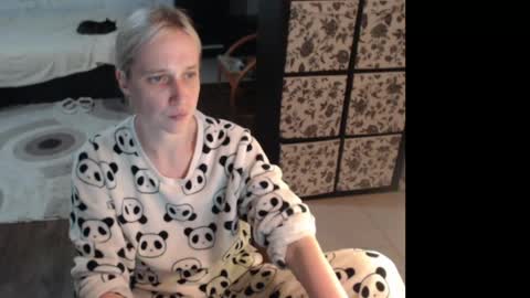Snapshot of mrsluck chatting on June 2026 06:13:01 PM Sasha online show from June 2026 06:13:01 PM