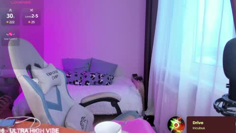 Snapshot of ms_allison chatting on January 2025 10:51:01 AM Allison online show from January 2025 10:51:01 AM