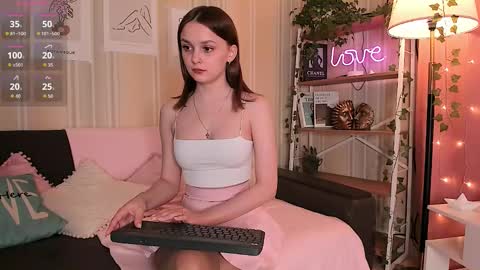 Elizabeth online show from October 2025 12:35:02 PM