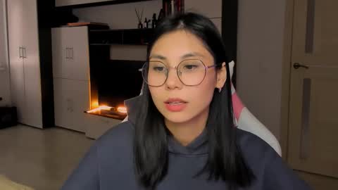 ms_emily_ online show from September 2025 02:17:01 PM