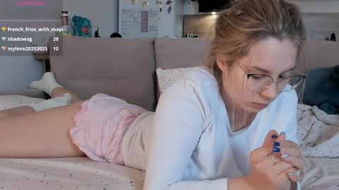 Snapshot of ms_foryou chatting on June 2026 06:52:02 AM Ms ForYOU online show from June 2026 06:52:02 AM