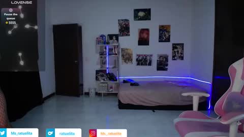 Manuela3 online show from February 2025 09:47:02 PM