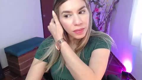 Snapshot of ms_sofiax chatting on January 2026 03:17:02 PM Sofia online show from January 2026 03:17:02 PM
