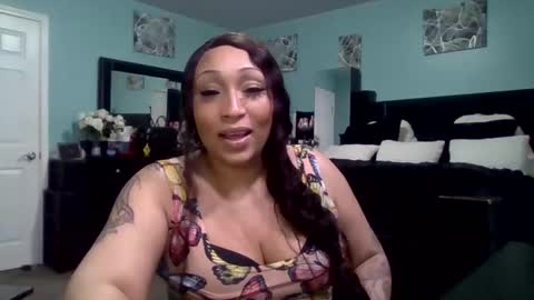 Queen Baddie online show from February 2025 05:31:01 AM