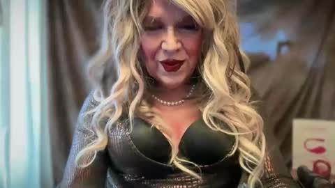 mskarentoy online show from January 2026 09:35:02 PM