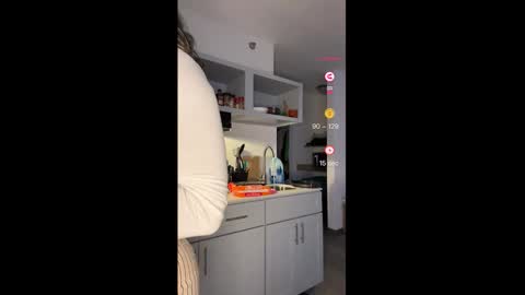 mskitty000 online show from January 2026 10:46:02 PM