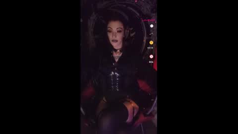 Snapshot of msvioletx chatting on February 2025 06:07:01 AM MsVioletx online show from February 2025 06:07:01 AM