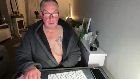 mtb1697 online show from April 2026 10:37:02 PM