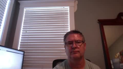 Snapshot of mtbrdr73 chatting on October 2025 08:54:02 PM mtbrdr73 online show from October 2025 08:54:02 PM