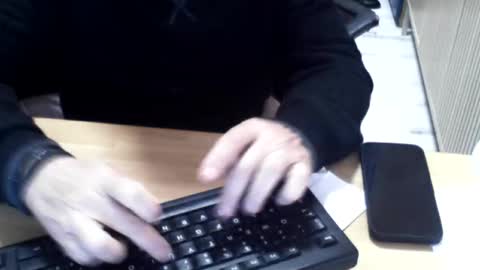 Snapshot of mtwpaul chatting on November 2025 02:39:01 PM mtwpaul online show from November 2025 02:39:01 PM