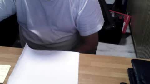 Snapshot of mtwpaul chatting on December 2025 03:30:01 PM mtwpaul online show from December 2025 03:30:01 PM