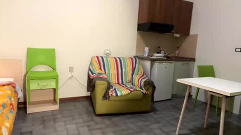 much_fun1 online show from October 2025 05:08:01 PM