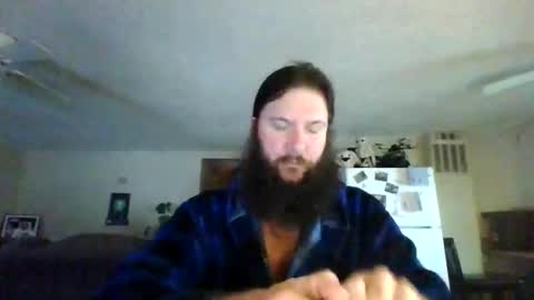 Snapshot of mudge chatting on December 2024 01:28:01 PM Mudge online show from December 2024 01:28:01 PM