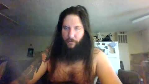 Snapshot of mudge chatting on January 2025 02:38:01 AM Mudge online show from January 2025 02:38:01 AM