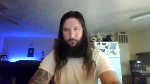 Snapshot of mudge chatting on February 2025 11:36:01 PM Mudge online show from February 2025 11:36:01 PM